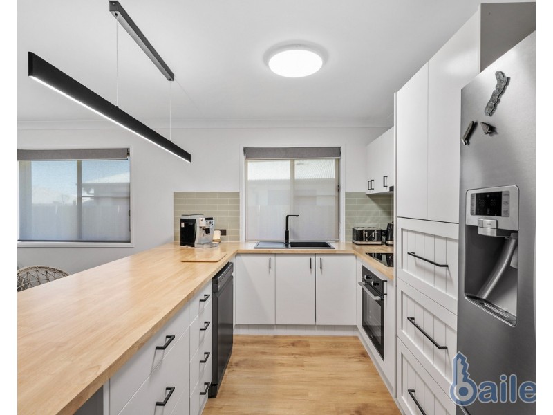 75 Whitehaven Drive, Blacks Beach QLD 4740