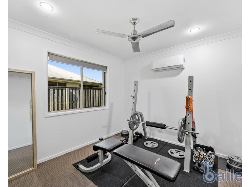 75 Whitehaven Drive, Blacks Beach QLD 4740