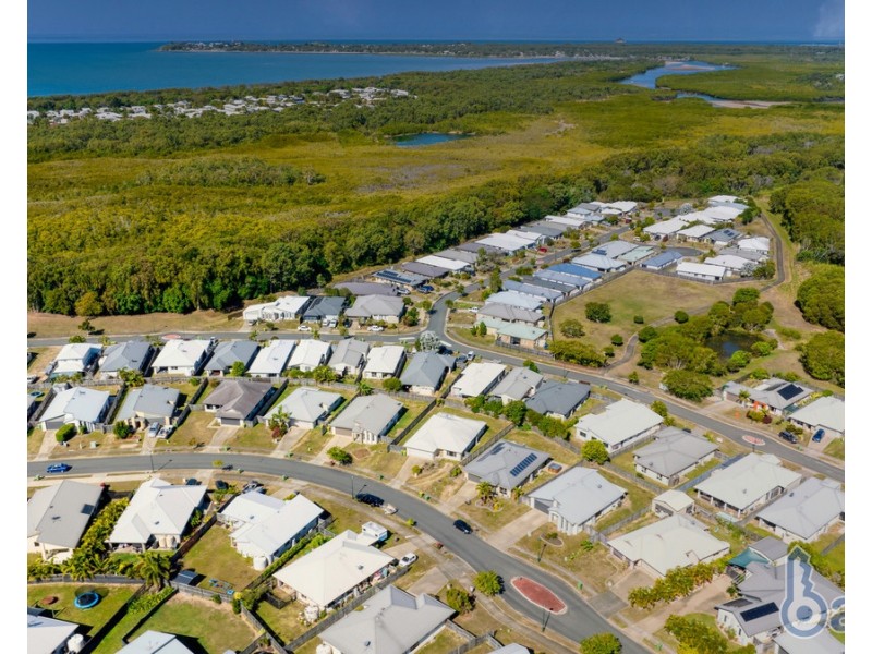 75 Whitehaven Drive, Blacks Beach QLD 4740