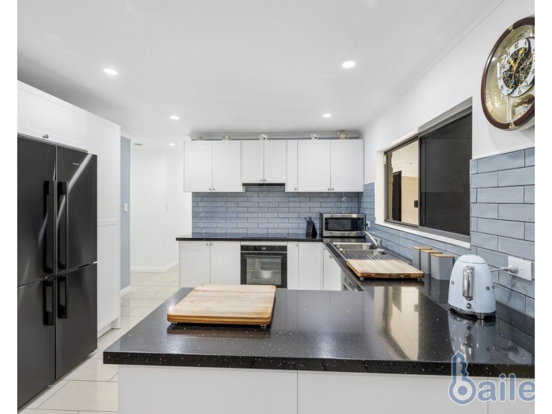 1 Hydranger Court, Beaconsfield QLD 4740