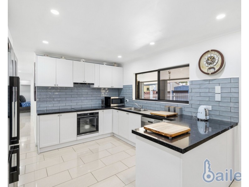 1 Hydranger Court, Beaconsfield QLD 4740