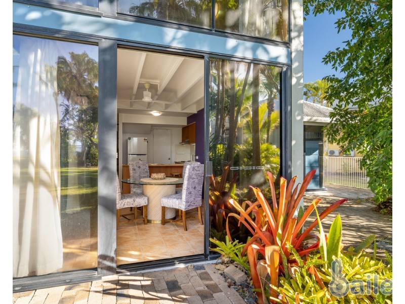 16/2 Beach Road, Dolphin Heads QLD 4740