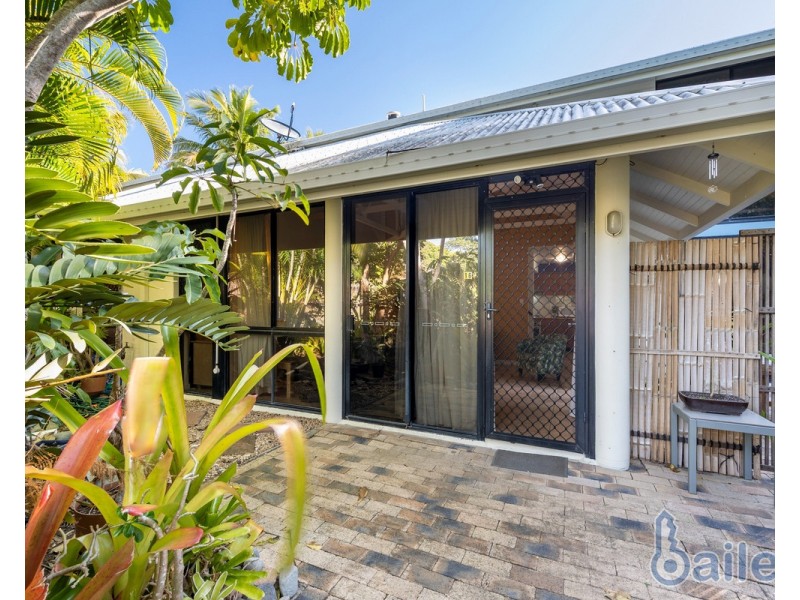 16/2 Beach Road, Dolphin Heads QLD 4740