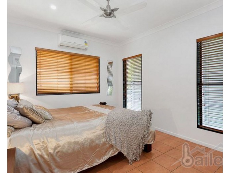11 Coral Drive, Blacks Beach QLD 4740