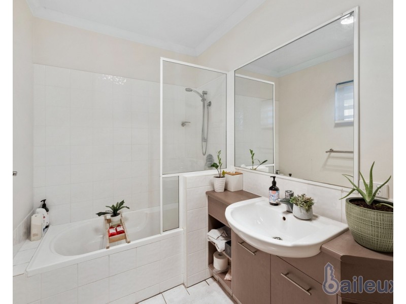 7/3 Mango Avenue, Eimeo QLD 4740