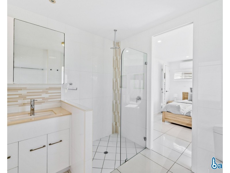 14 Albatross Street, Slade Point QLD 4740