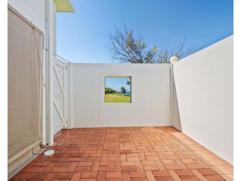 14 Albatross Street, Slade Point QLD 4740