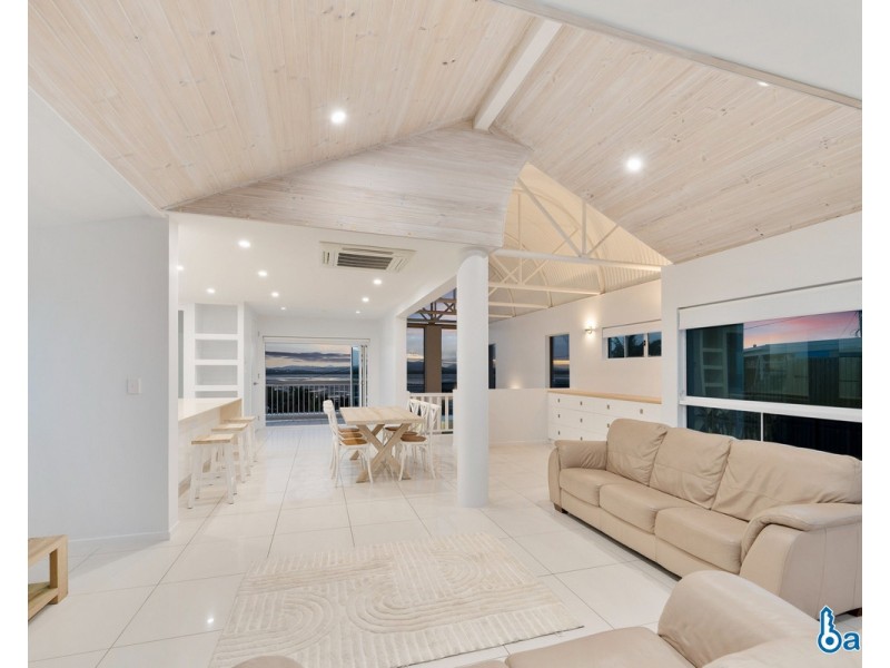 14 Albatross Street, Slade Point QLD 4740