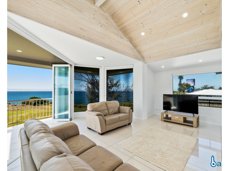 14 Albatross Street, Slade Point QLD 4740