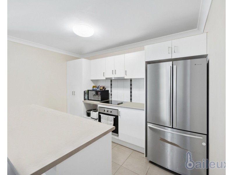 27 Trinity Parade, Blacks Beach QLD 4740