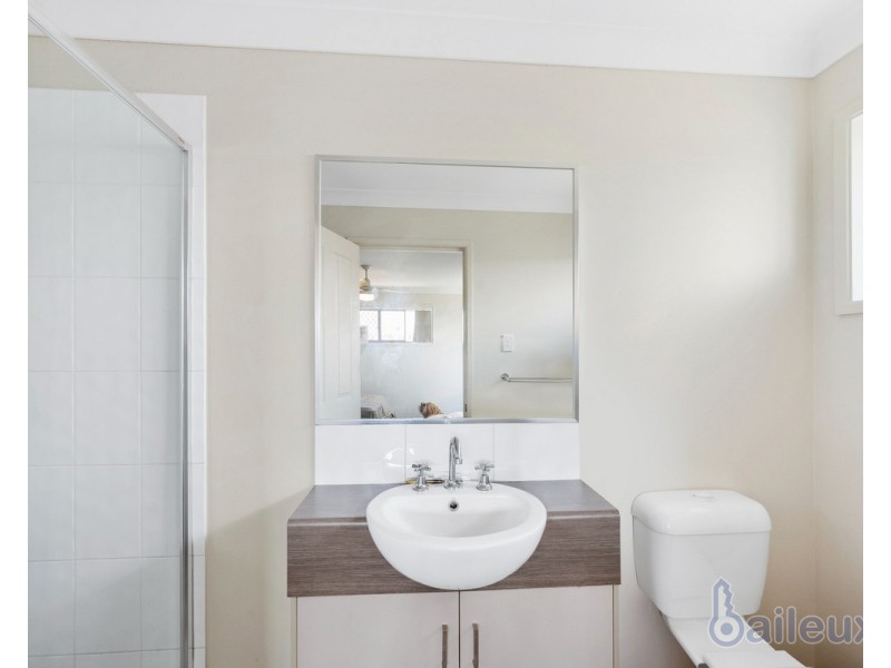 27 Trinity Parade, Blacks Beach QLD 4740