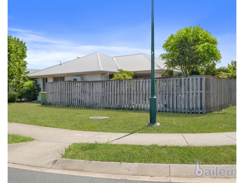 27 Trinity Parade, Blacks Beach QLD 4740