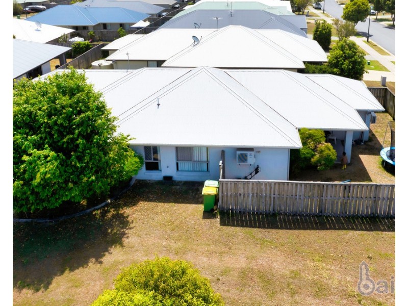 27 Trinity Parade, Blacks Beach QLD 4740