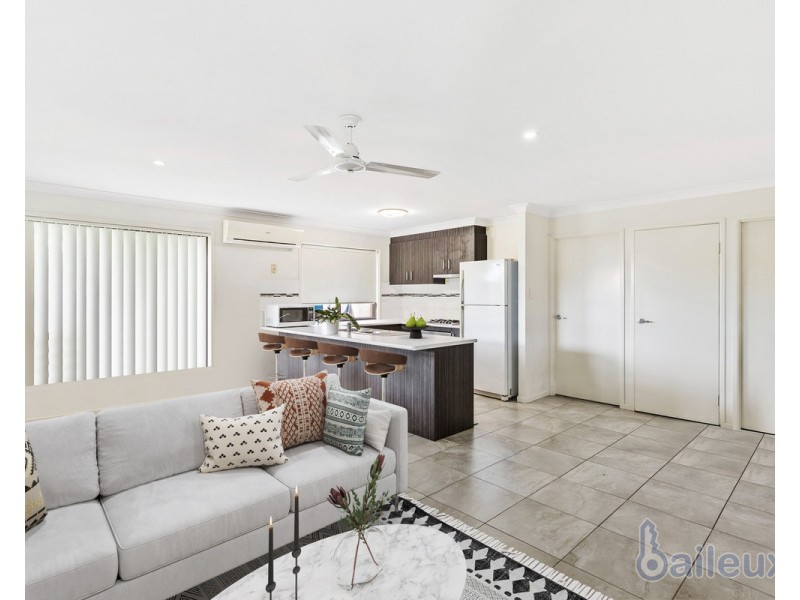 1/10 Whitehaven Drive, Blacks Beach QLD 4740