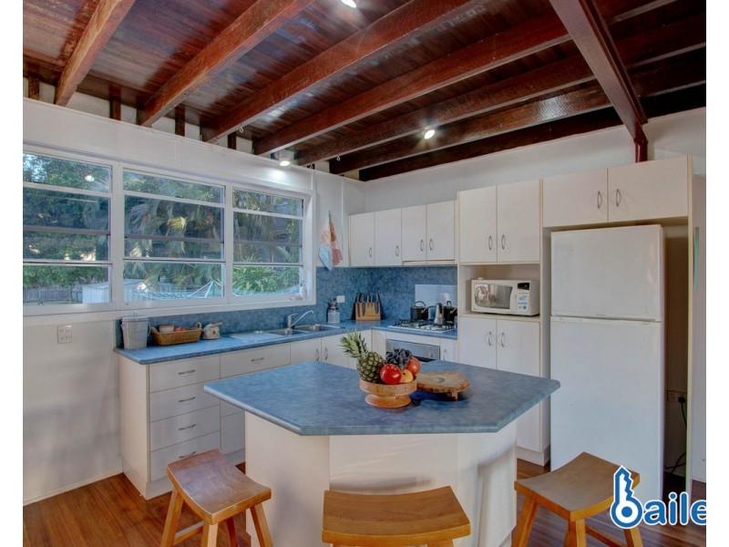 2 Sunset Boulevard, Eimeo QLD 4740