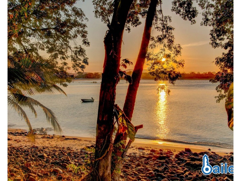 2 Sunset Boulevard, Eimeo QLD 4740