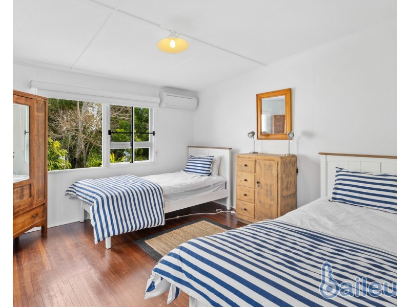 2 Sunset Boulevard, Eimeo QLD 4740