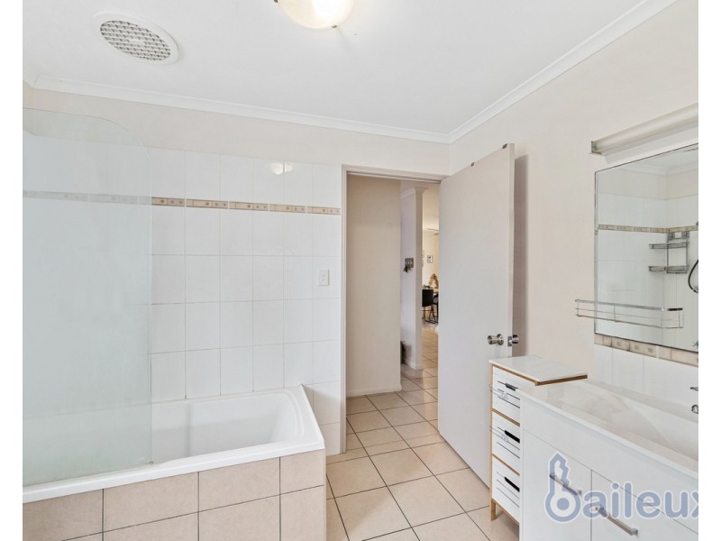 27 Galway Court, Andergrove QLD 4740