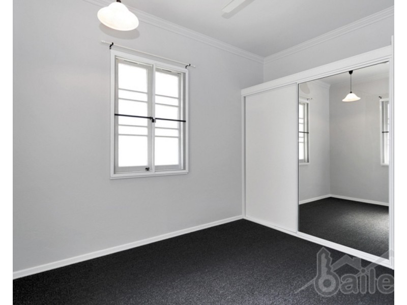 21 Mackenzie Street, West Mackay QLD 4740