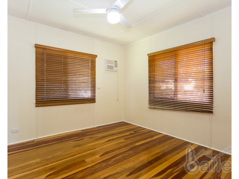 10 McKenny Street, South Mackay QLD 4740