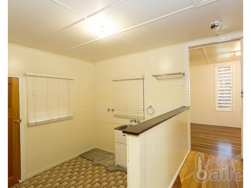 10 McKenny Street, South Mackay QLD 4740