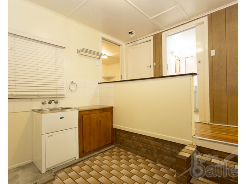 10 McKenny Street, South Mackay QLD 4740