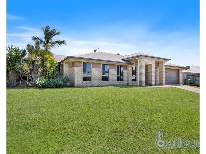 2 Highcrest Court, Bucasia QLD 4750