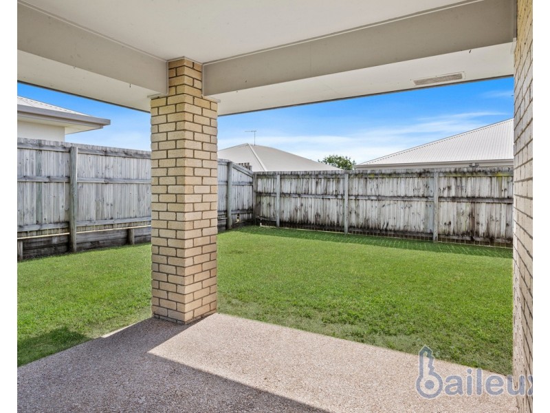 2 Highcrest Court, Bucasia QLD 4750