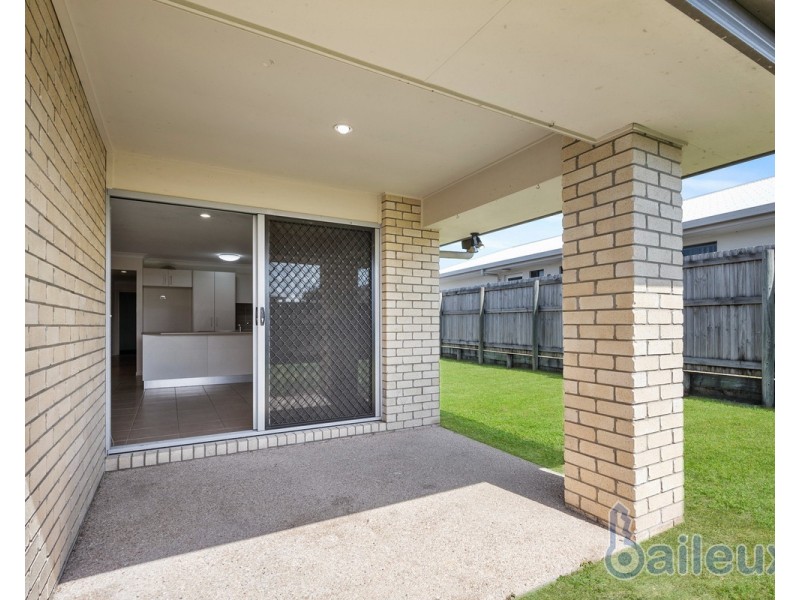 2 Highcrest Court, Bucasia QLD 4750