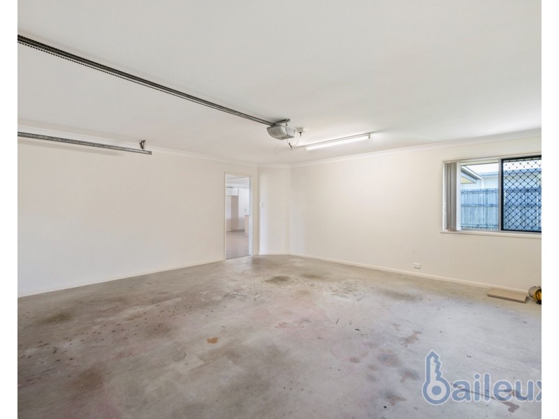 2 Highcrest Court, Bucasia QLD 4750