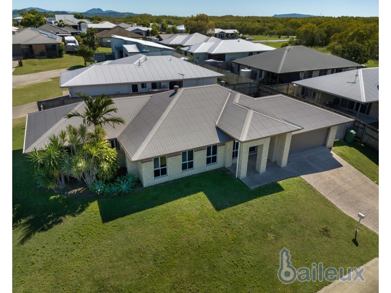 2 Highcrest Court, Bucasia QLD 4750