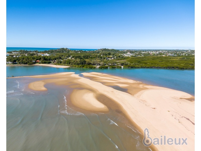 2 Highcrest Court, Bucasia QLD 4750