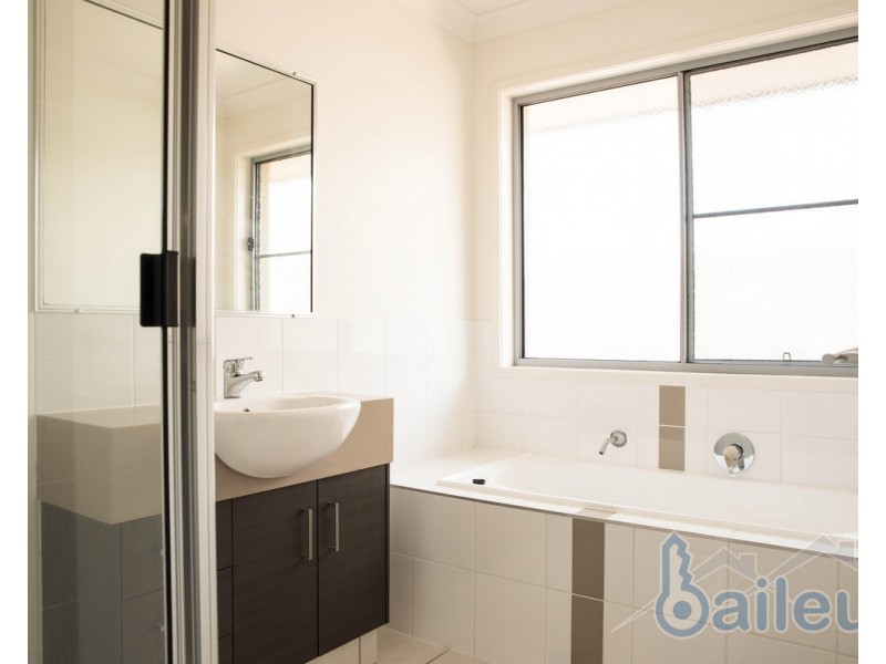 78 Newport Parade, Blacks Beach QLD 4740