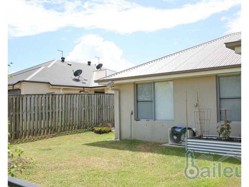 78 Newport Parade, Blacks Beach QLD 4740