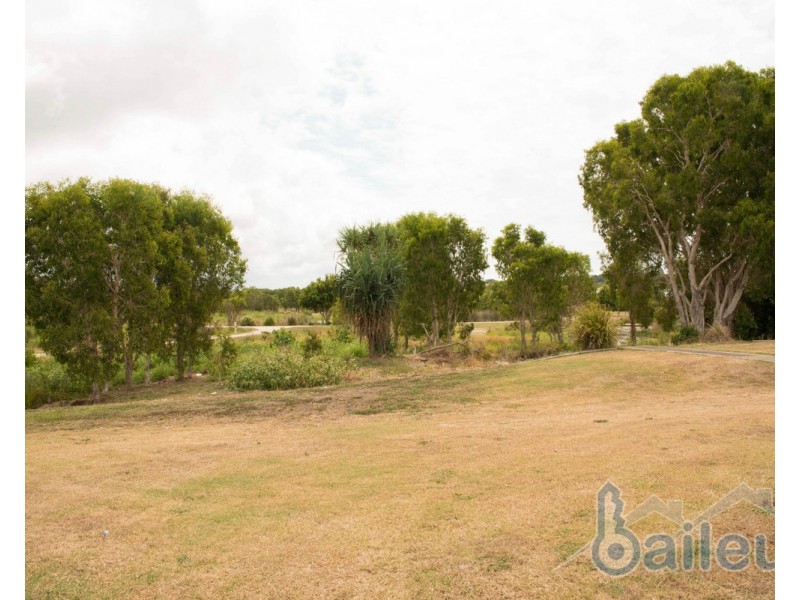 78 Newport Parade, Blacks Beach QLD 4740