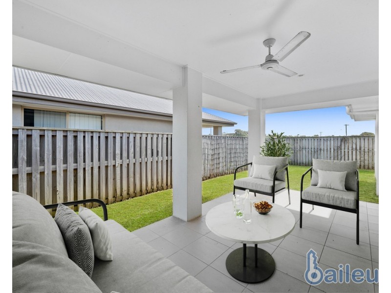 50 Donovan Street, Blacks Beach QLD 4740
