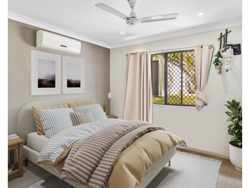 76 West Street, Sarina Beach QLD 4737