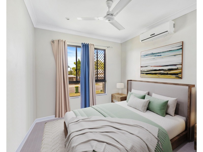 76 West Street, Sarina Beach QLD 4737