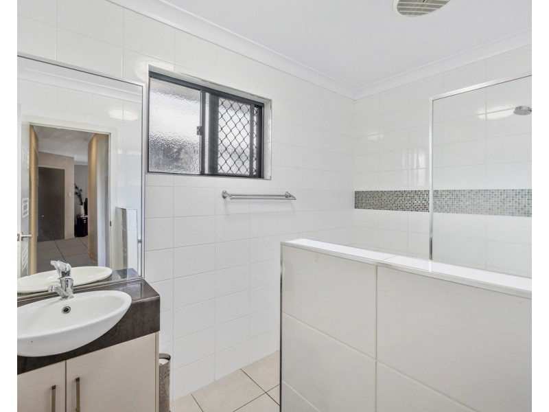 76 West Street, Sarina Beach QLD 4737
