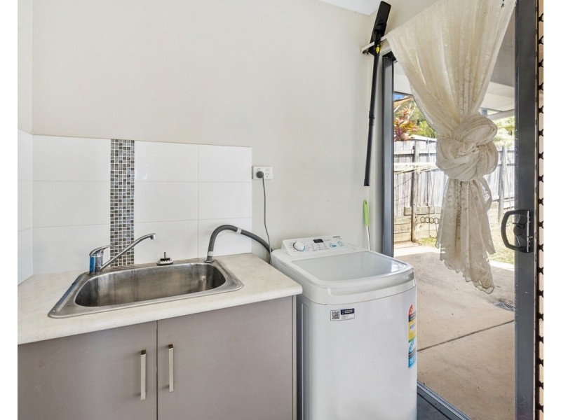 76 West Street, Sarina Beach QLD 4737