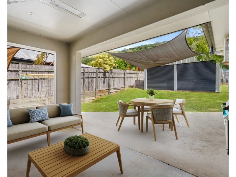 76 West Street, Sarina Beach QLD 4737