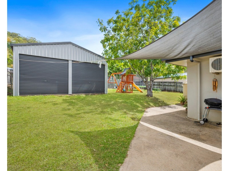 76 West Street, Sarina Beach QLD 4737