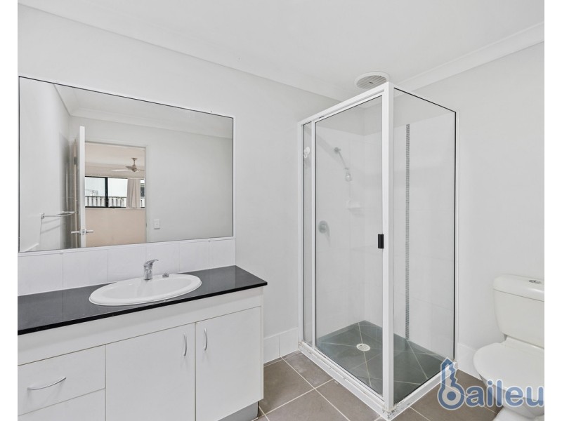 2/2 Whitehaven Drive, Blacks Beach QLD 4740