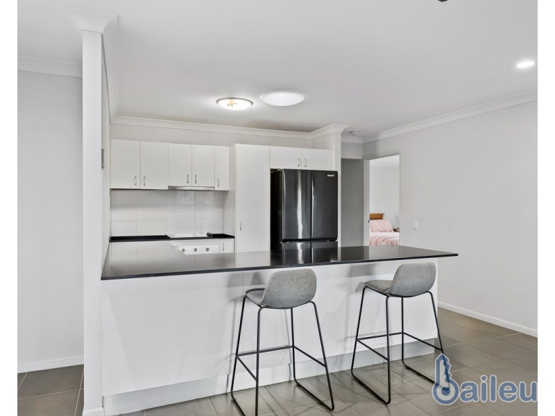 1/2 Whitehaven Drive, Blacks Beach QLD 4740