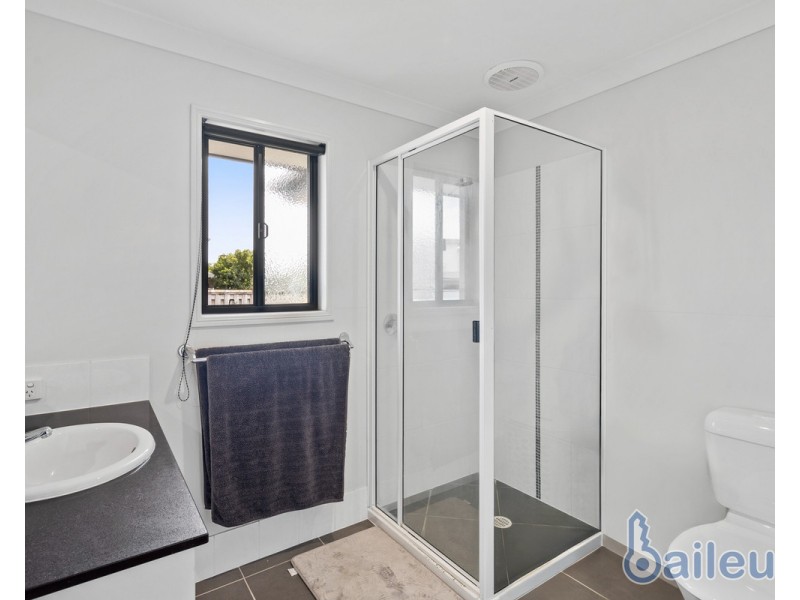 1/2 Whitehaven Drive, Blacks Beach QLD 4740