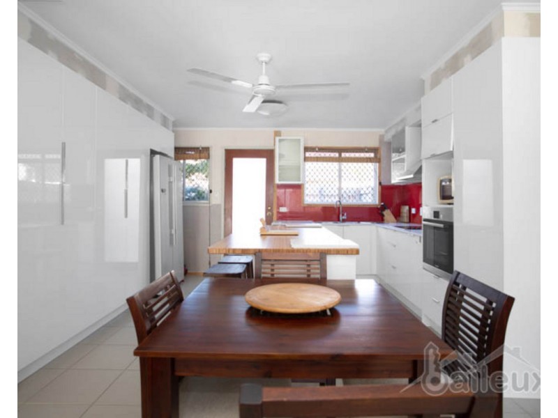 2/341 Alfred Street, Mackay QLD 4740