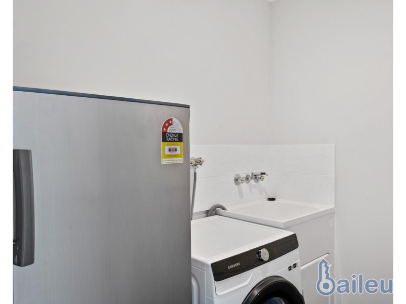 1/2 Whitehaven Drive, Blacks Beach QLD 4740