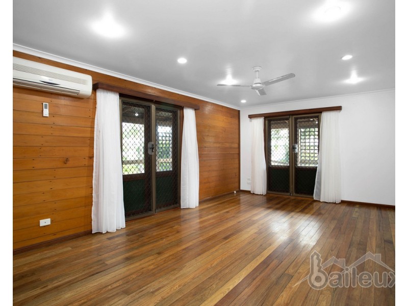 33a Ocean Avenue, Slade Point QLD 4740