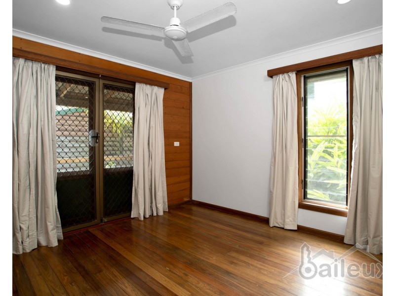 33a Ocean Avenue, Slade Point QLD 4740