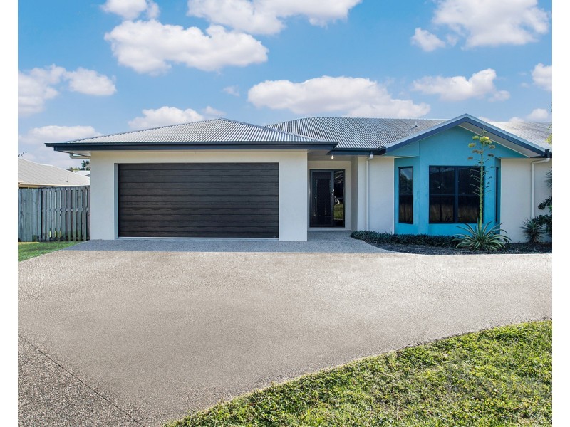 2/13 Bilgola Place, Blacks Beach QLD 4740